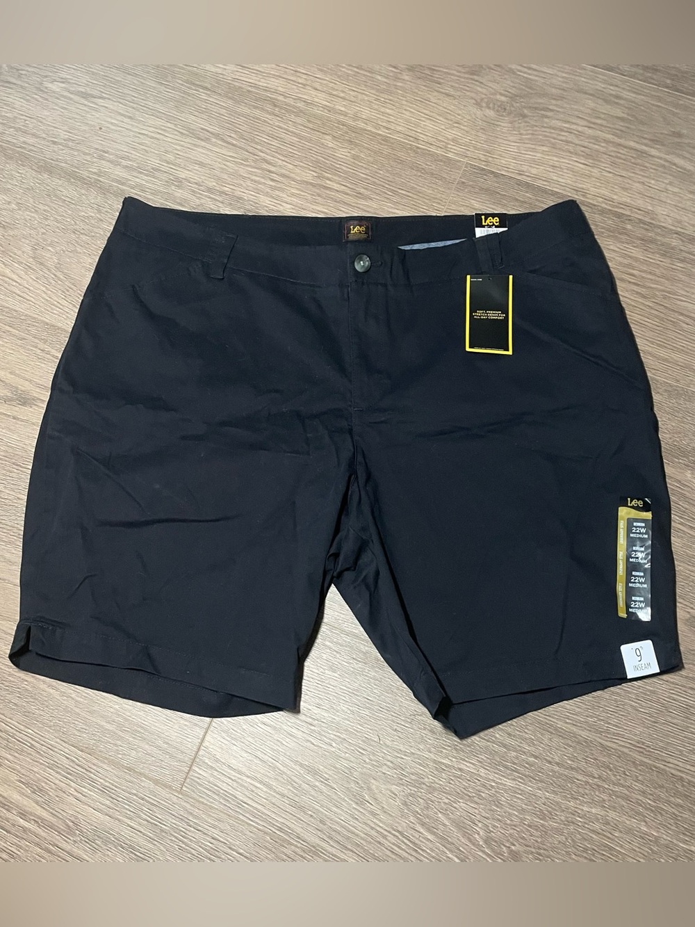 NWT Lee Black Bermuda Shorts Women’s Size 22W Medium Length 9in Inseam